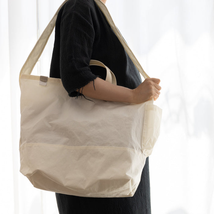 ANUNFOLD Side Pocket Tote Bag - White | Tortoise General Store
