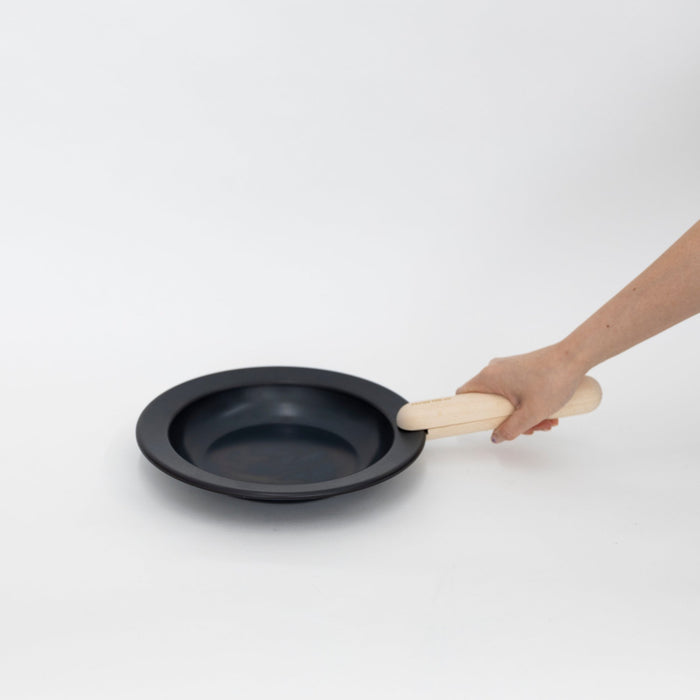 Fujita Kinzoku Frying Pan Jiu Plates | Tortoise General Store