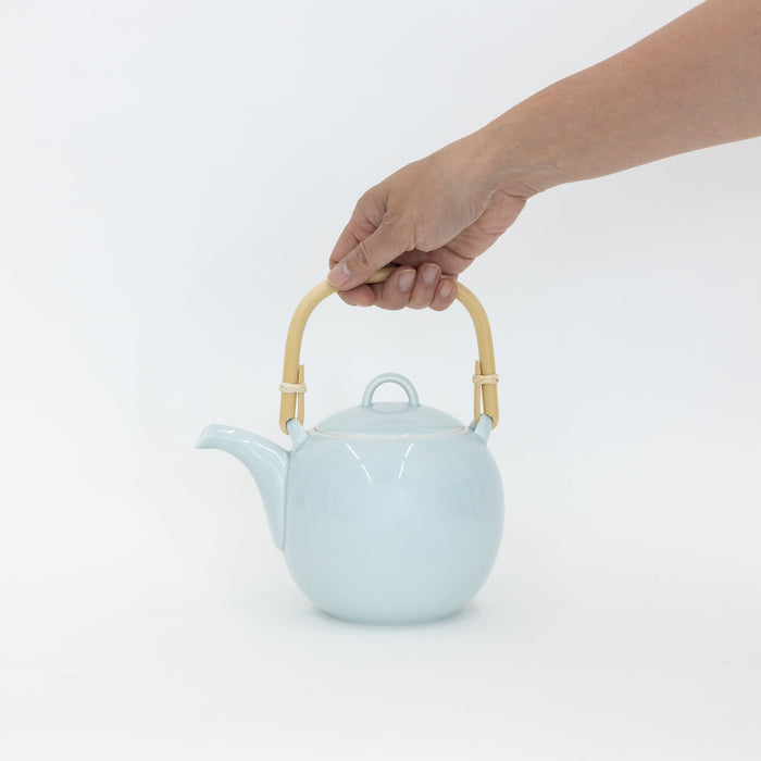 Hakusan Porcelain Mayu Teapot | Tortoise General Store