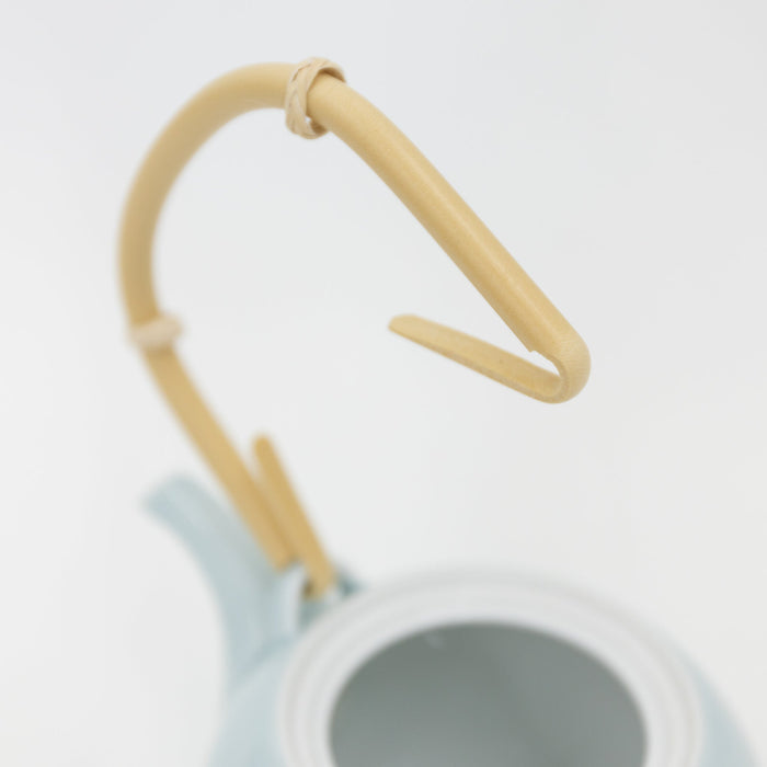 Hakusan Porcelain Mayu Teapot | Tortoise General Store