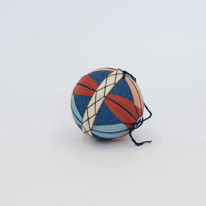 Large / 4